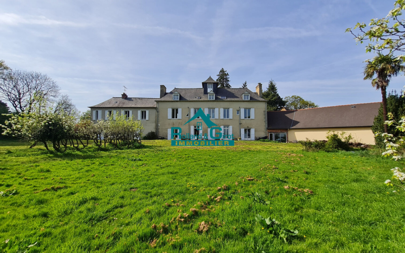 Maison 15 pièces 800 m² · à Liffré · 800 m² · 1 344 810 €
