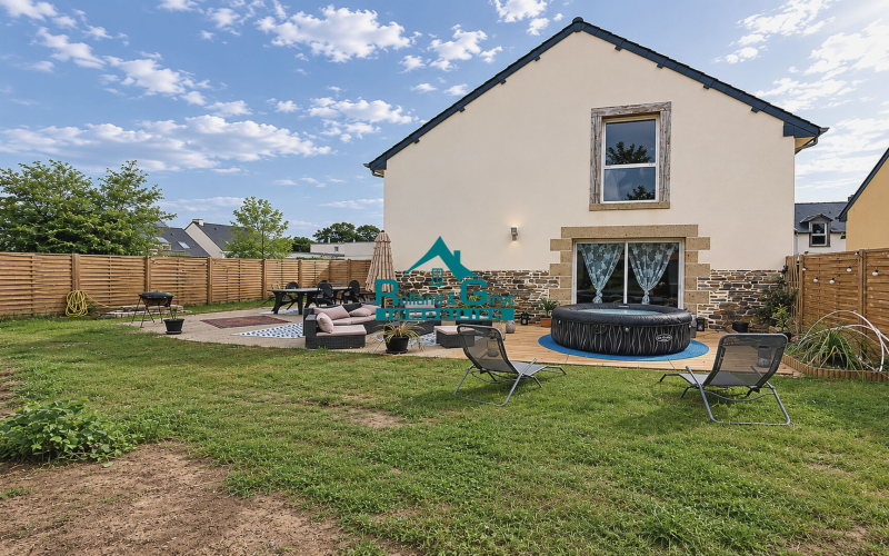 Maison 5 pièces 96 m² · à Saint-Aubin-d'Aubigné · 96 m² · 262 250 €